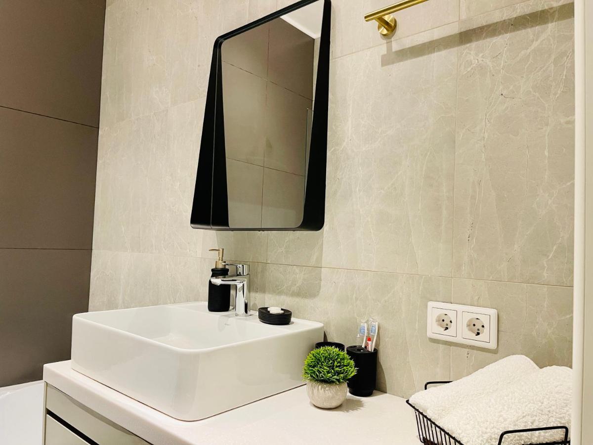 Apartmán Уютная Стильная Квартира Возле Центрального Парка Горького! Almaty Exteriér fotografie